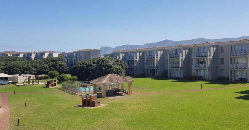 Getaway To Hermanus Beach Club Apartment Exterior photo